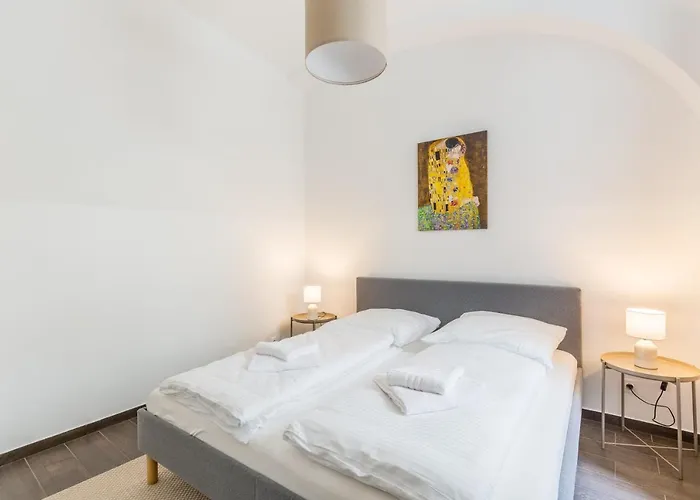 Free Parking I 458 Mbitwifi I Kingsize Bed