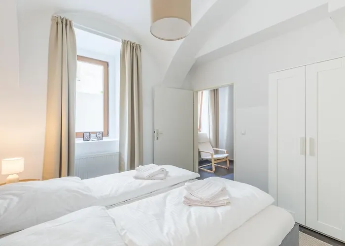 Free Parking I 458 Mbitwifi I Kingsize Bed Apartment