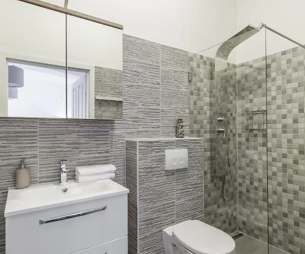 Apartment Free Parking I 458 Mbitwifi I Kingsize Bed *
